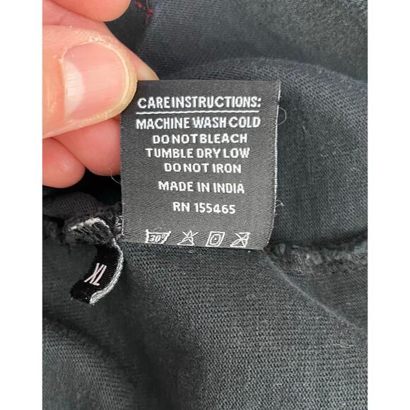 CHNGE XL Organic Cotton Black Power of Love vs Love of Power Embroidered T-Shirt - Picture 8 of 9